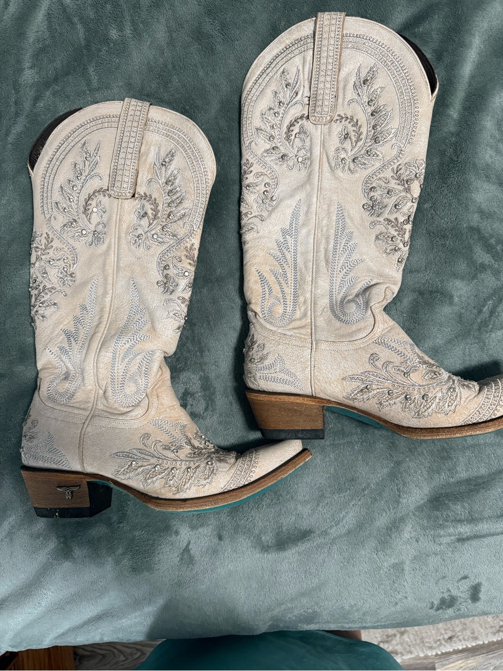Women's Embroidered Western Boots in Ivory by